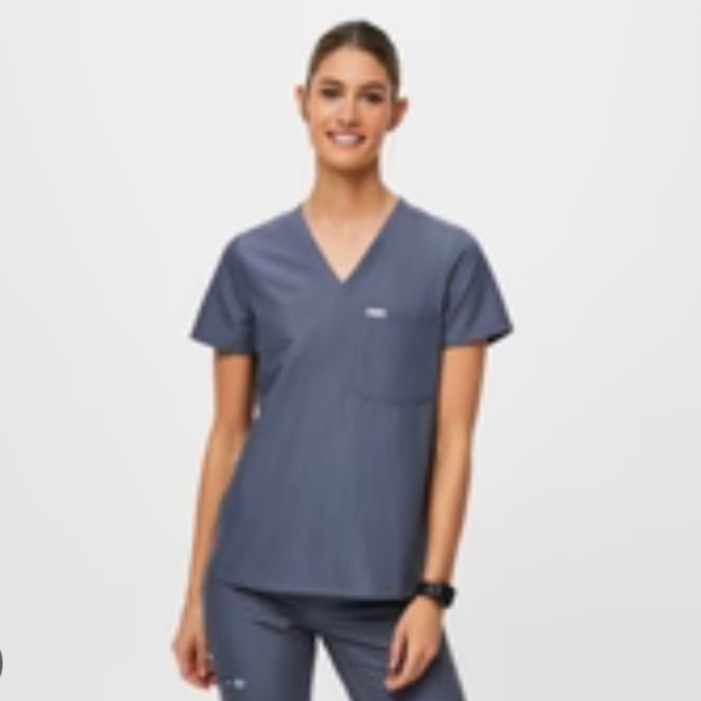 Figs Catarina One Pocket Scrub Top